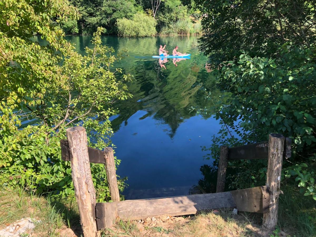 Green River - Robinzonski Kamp Hotel Duga Resa Eksteriør billede